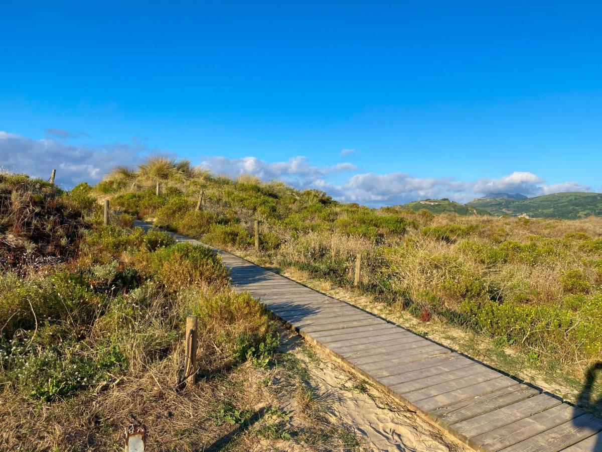 Piso Primera Linea De Playa Ларедо Екстериор снимка